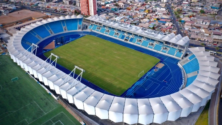 El nuevo estadio Tierra de Campeones tiene capacidad para 13 mil espectadores (Archivo)