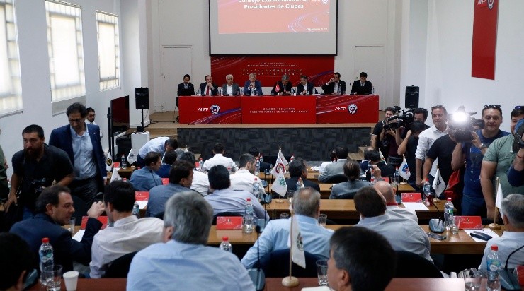 El Consejo de Presidentes de la ANFP sesionó de manera remota esta mañana