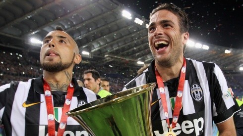 Vidal y Matri celebran la Copa Italia en 2015. El King lo ganó todo en el fútbol italiano