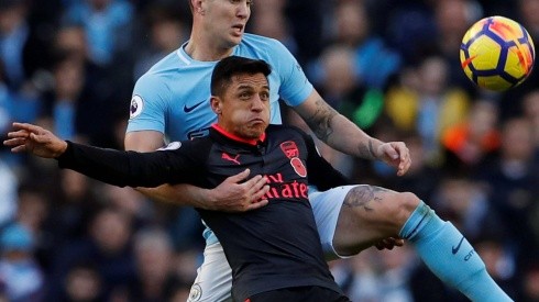 El traspaso frustrado de Alexis Sánchez al Manchester United en 2017 habría afectado fuertemente al chileno, generándole una mala actitud en su último periodo en el Arsenal