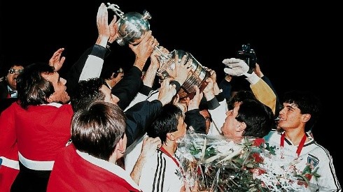 Un 5 de junio de 1991, Colo Colo levantaba por primera vez la Copa Libertadores de América.