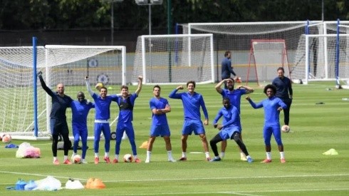 Kanté recibió autorización especial del Chelsea para entrenar en su casa por miedo al coronavirus, pero este martes se reintegró de lleno a las prácticas junto a los blues