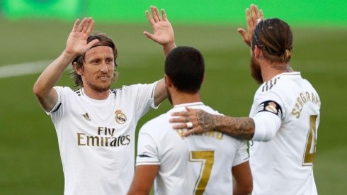 Luka Modric junto a Eden Hazard y Sergio Ramos en Real Madrid
