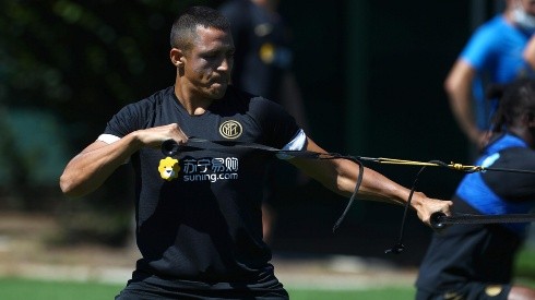Alexis Sánchez salta a la cancha con el Inter de Milán para seguir a la caza de la Juventus en la Serie A.