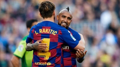 Ivan Rakitic y Arturo Vidal pueden partir de Barcelona