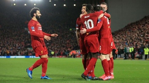 Liverpool levanta su primer título de Premier League en 30 años