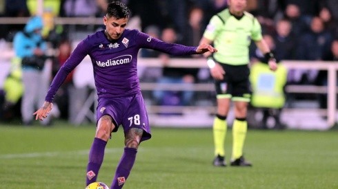 Erick Pulgar es titular en Fiorentina