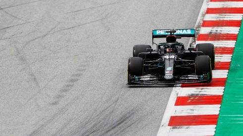 Lewis Hamilton y Valtteri Bottas, de Mercedes, dominaron ambas prácticas libres del GP de Austria