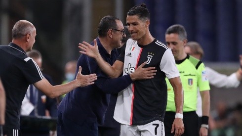 Nueva polémica entre Ronaldo y Sarri amarga la victoria de Juventus.