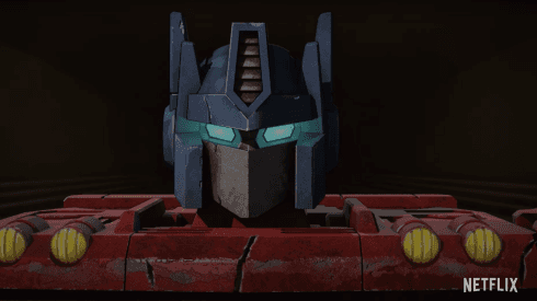 A Optimus Prime se le agota el tiempo en "Transformers: La Guerra por Cybertron".