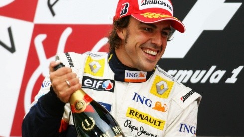 Fernando Alonso habría firmado un contrato de 3 años para pilotar por tercera vez junto a Renault en la Fórmula 1.