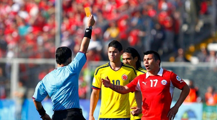 Gary Medel ha sufrido cinco expulsiones por la selección chilena (Agencia Uno)