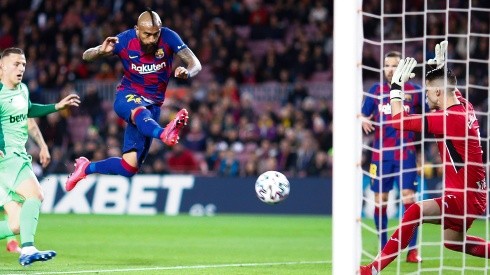 Arturo Vidal lleva ocho goles y tres asistencias en Barcelona, a falta de tres partidos para el término de La Liga de España