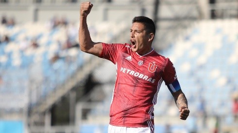 Además, Rodríguez con tal de volver al fútbol está a favor de que el torneo se juegue solo en algunos estadios.