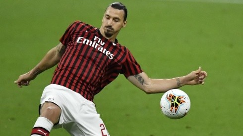 Zlatan Ibrahimovic decidió su futuro y seguirá en el Milan.