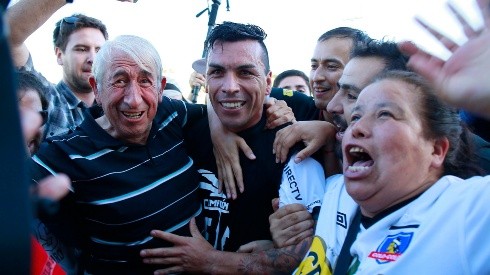 Esteban Paredes cumple 40 años de una vida llena de gol y éxitos