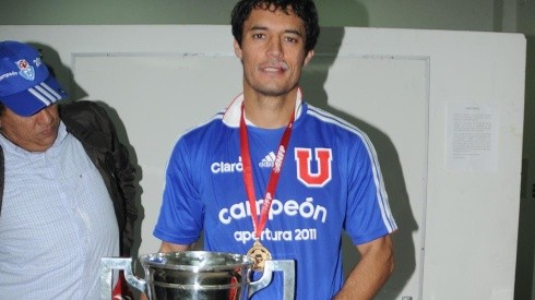 El lobo del aire fue parte del plantel de la U que levantó el título del Apertura 2011.
