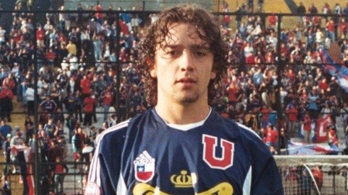 Colocho tuvo una larga y exitosa carrera en el fútbol, pero se retiró con la espina clavada de no poder colgar los botines con la camiseta de la U.