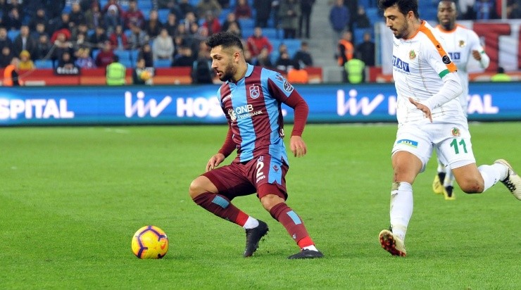 Kamil Ahmet Çörekçi disputó 27 partidos en la última temporada con el Trabzonspor y ahora aparece en le órbita de Colo Colo (Fanatik)