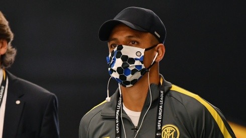 Alexis Sánchez asiste a la banca al partido de Inter, pero no podrá ver acción