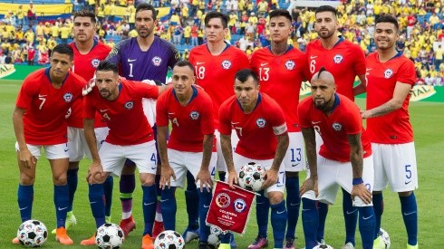 Formación de Chile ante Colombia en un amistoso jugado en Alicante