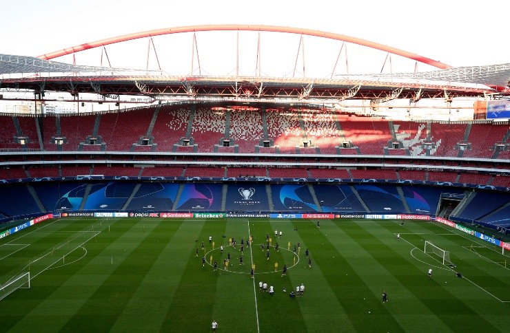 El Estadio da Luz en Lisboa es donde hace de local el Benfica en la liga de Portugal, como en participaciones internacionales.