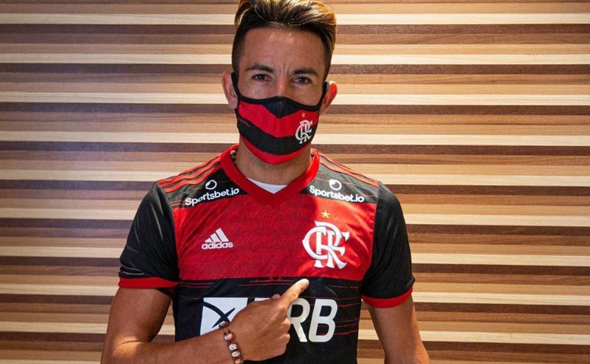 Mister da Depressão - Maurício Isla fez uma partidaça hoje. É incrível como  ele se adaptou rapidamente ao estilo de jogo do flamengo. Isla não sentiu o  peso da camisa, grande jogador.