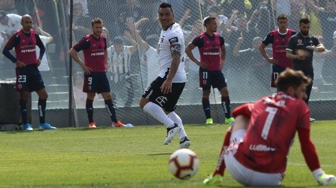 Paredes alcanza a Campos como máximo goleador de los Superclásicos
