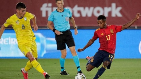 Ansu Fati entra en la historia del fútbol español