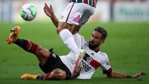 Mauricio Isla fue agente de ataque permanente en la victoria de Flamengo sobre Fluminense en Maracaná
