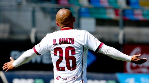 Humberto Suazo volvió a anotar en Primera División después de cinco años