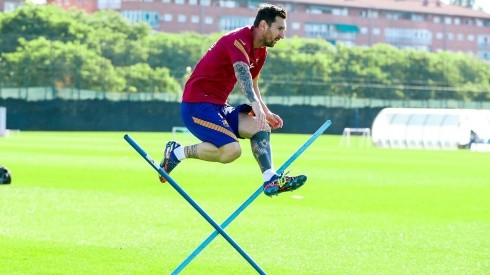 Lionel Messi llegó a entrenar en el día libre del Barcelona.