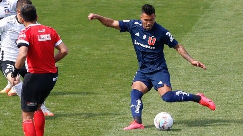 Gonzalo Espinoza le pone fichas a la U tras el triunfo contra Iquique.