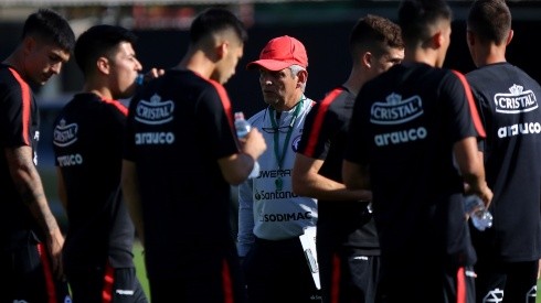 Reinaldo Rueda volverá a los trabajos en cancha con la selección chilena en Fiestas Patrias