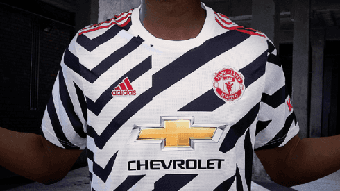 El Manchester United tiene una acebrada y nueva tercera camiseta.