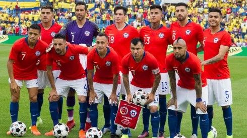 Formación de Chile ante Colombia