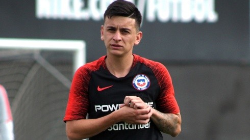 Pablo Aránguiz es uno de los jugadores destacados en el microciclo de la selección chilena en Juan Pinto Durán