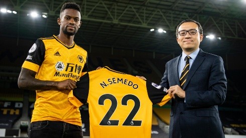 Nelson Semedo es presentado con la camiseta 22 en Wolves