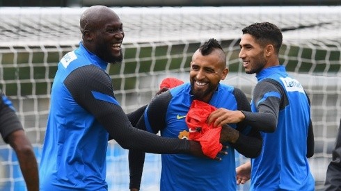 Romelu Lukaku y Arturo Vidal ya intercambiaron sonrisas en el Inter de Milán. Los tifosi quieren verlos ahora en la cancha.