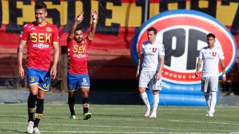 Unión Española derrotó a la U y trepa en la tabla del Torneo Nacional.