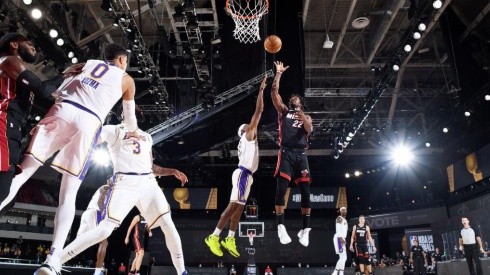 Butler se lució ante los Lakers en el tercer juego de la gran final