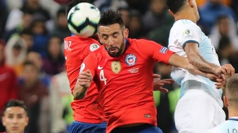 Mauricio Isla quedó habilitado para jugar por la selección chilena ante Colombia, el próximo martes, por las Eliminatorias para Qatar 2022