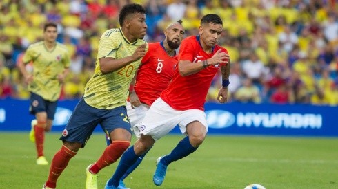 La Roja recibirá a Colombia en el Nacional con una defensa renovada.