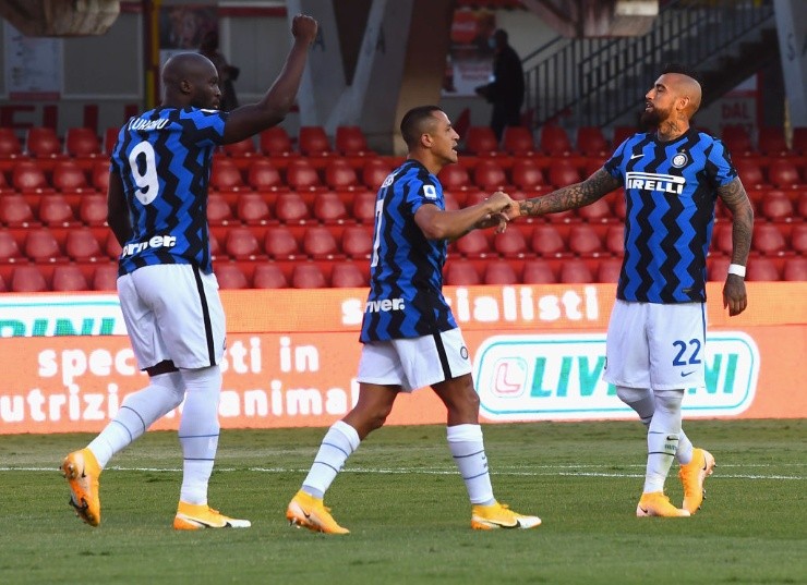 Inter con Vidal y Sánchez Inter con Vidal y Sánchez