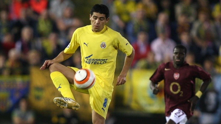Juan Román Riquelme quería torear a Manuel Pellegrini y terminó saliendo apuradito a Boca Juniors. Foto: Getty Images