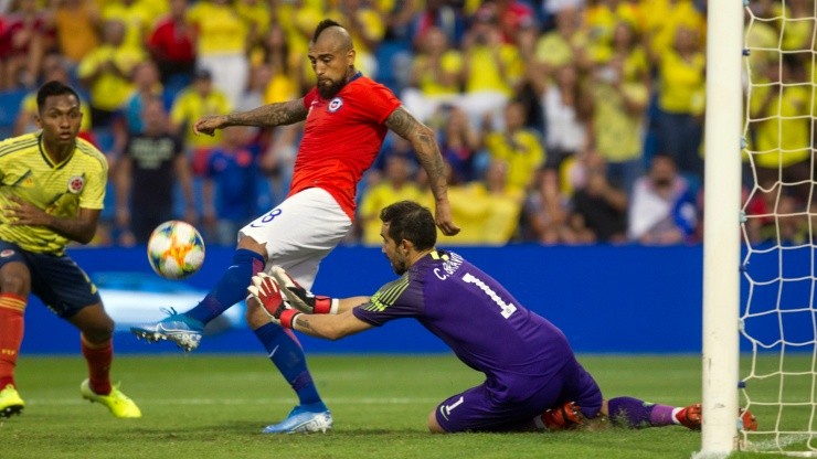 Juanjo Buscalia recuerda especialmente el partido que hizo Arturo Vidal ante Colombia por la selección chilena en Copa América. Foto: Agencia Uno