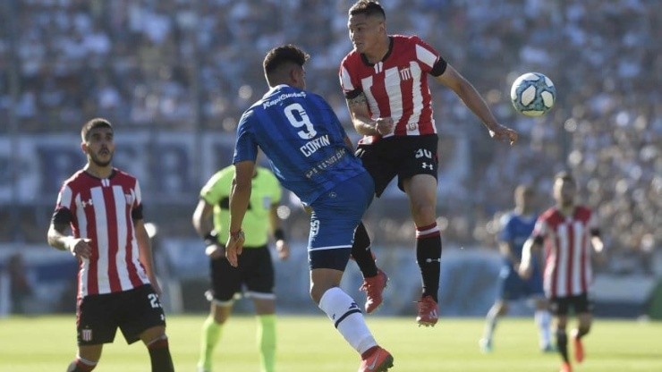 Fuentes sonó en Colo Colo y la MLS, pero finalmente será la UC la que se quede con el préstamo del jugador.