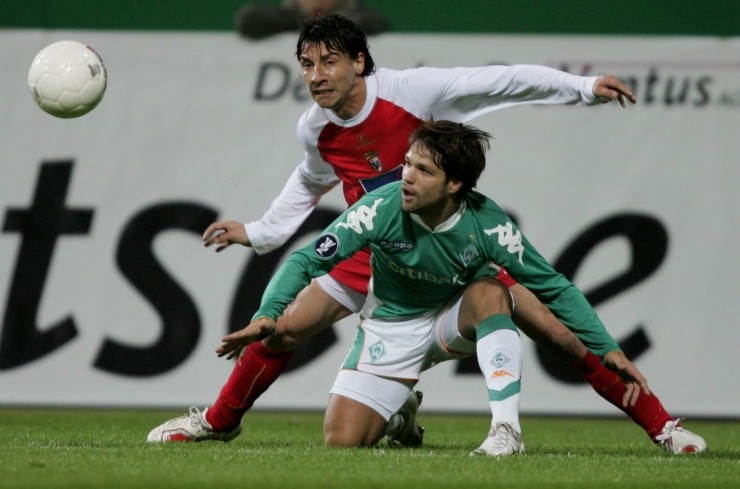 Una dilatada trayectoria en el fútbol extranjero tuvo Pablo Contreras, por ejemplo en el Sporting Braga de Portugal.