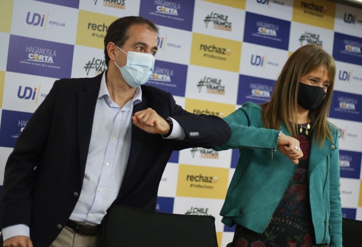 Pablo Zalaquett se presenta como candidato a alcalde de Vitacura con el respaldo de la UDI. (Foto: Agencia Uno)