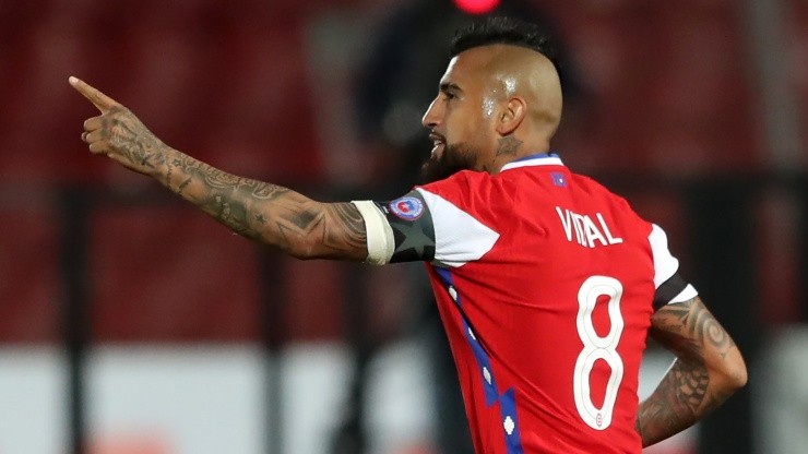 Vidal se llenó de gloria con dos goles en el primer tiempo de La Roja ante Perú por Eliminatorias Qatar 2022. Foto. Getty Images